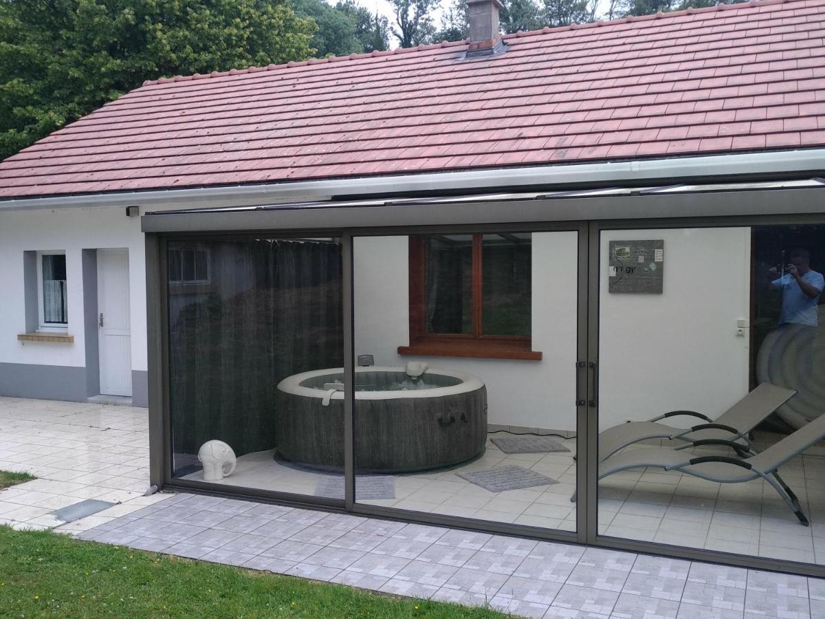 Gîte de la Souche avec jacuzzi Doudeauville Exterior foto
